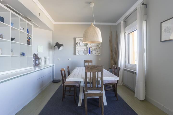 La Plage Zurriola, amazing sea views gallery image 3