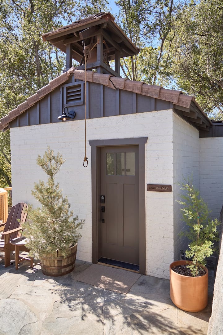 Front view of Understory Cabin