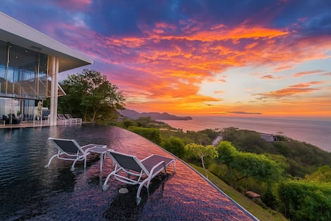 New Listing!-Breathtaking ocean views-Ocotal Beach