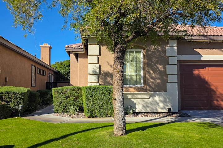 On Golf Course: Quiet Indio Home W/ Pool Access! - Indio, CA