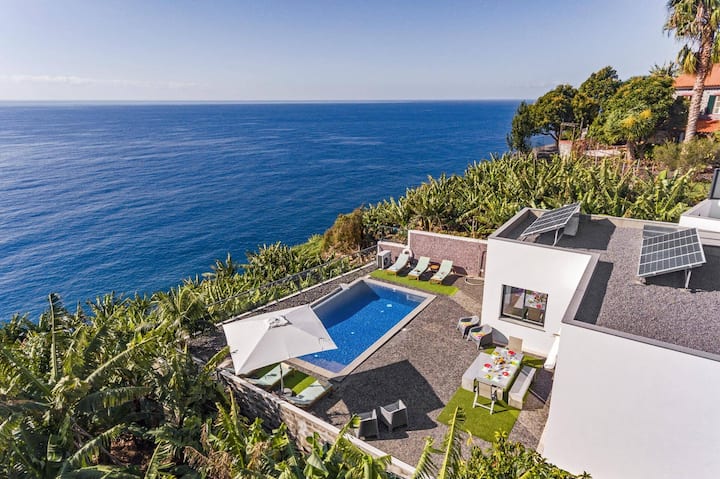 Villa Grayci's House by Villa Plus