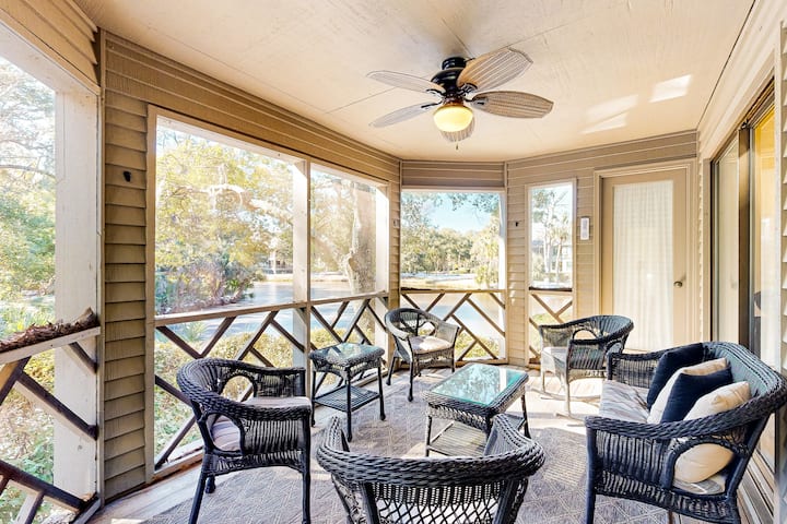 Waterfront Family Retreat W/ Pond Views - Dogs Ok - Kiawah Island, SC