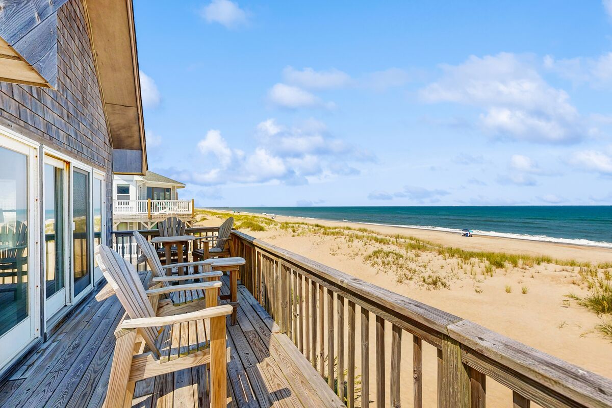 Fun 4BR Oceanfront | Pool | Balcony | Tennis