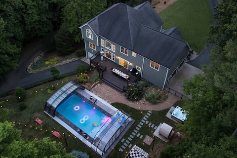 HotTub—Heated Pool—Theater—Game Room—Sauna