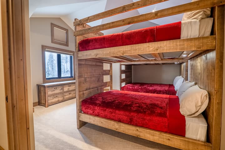 Quarto com beliches no andar superior - Completo XL