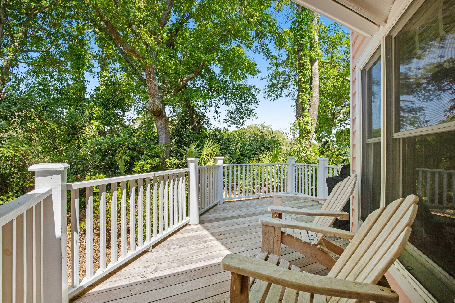 Casual cottage w/screened porch & shared pool - wa — photo 3