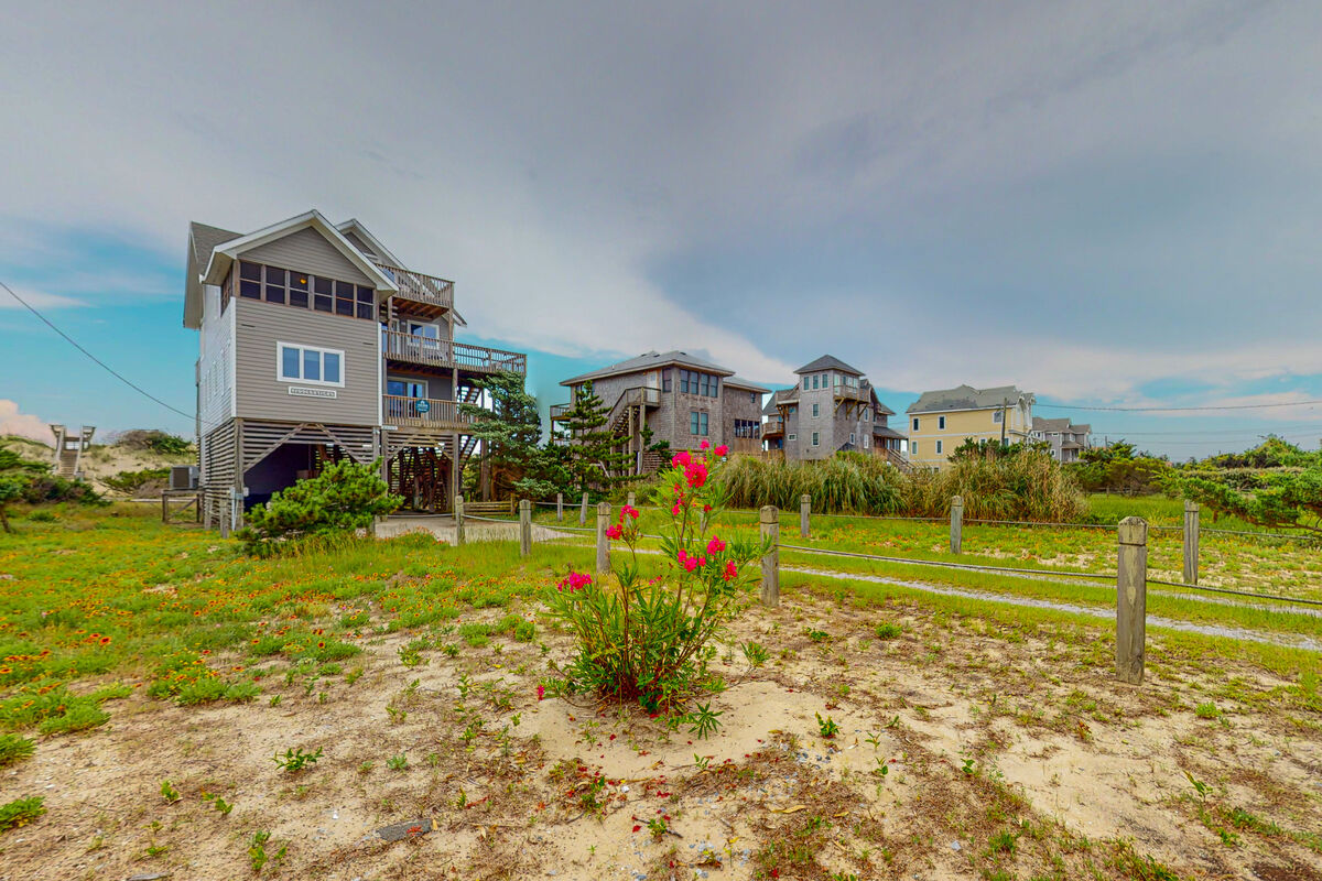 4BR Oceanfront | Patio | Washer/Dryer