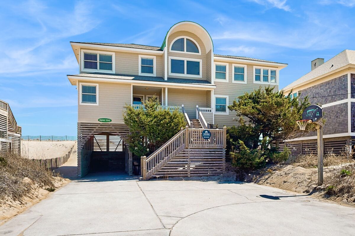 Prime Time 222: Oceanfront w/pool and hot tub