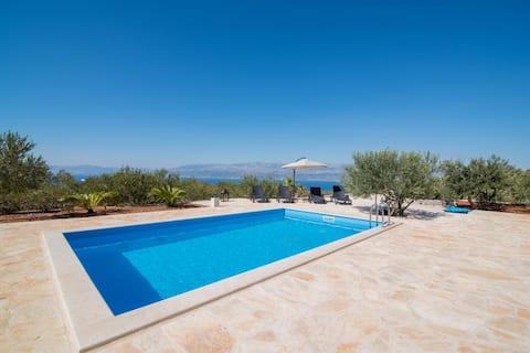 Holiday Home My Summer House - Two-Bedroom Holiday Home with Private Pool and Terrace