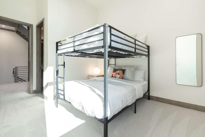 საძინებელი 4