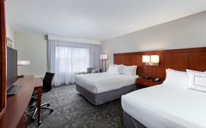 Vacation At Its Finest! Indoor Pool, Pets Allowed - North Myrtle Beach, SC