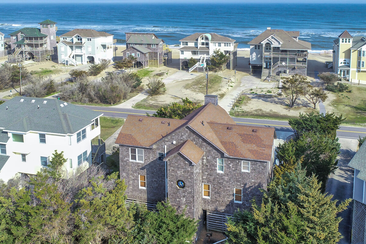 Pelican Perch: Dog-friendly, ocean views, pool