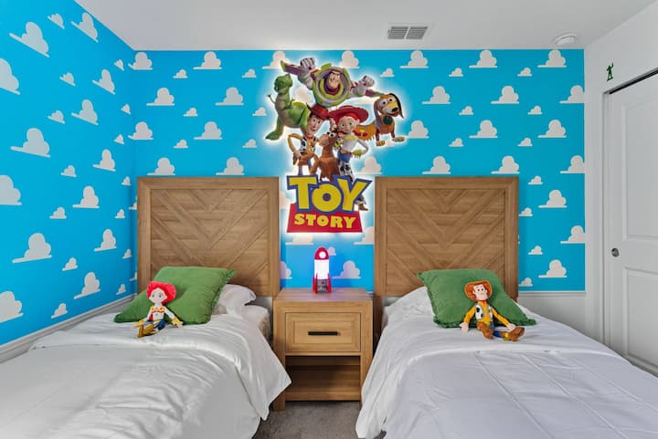 2ème étage - 2 lits jumeaux Toy Story