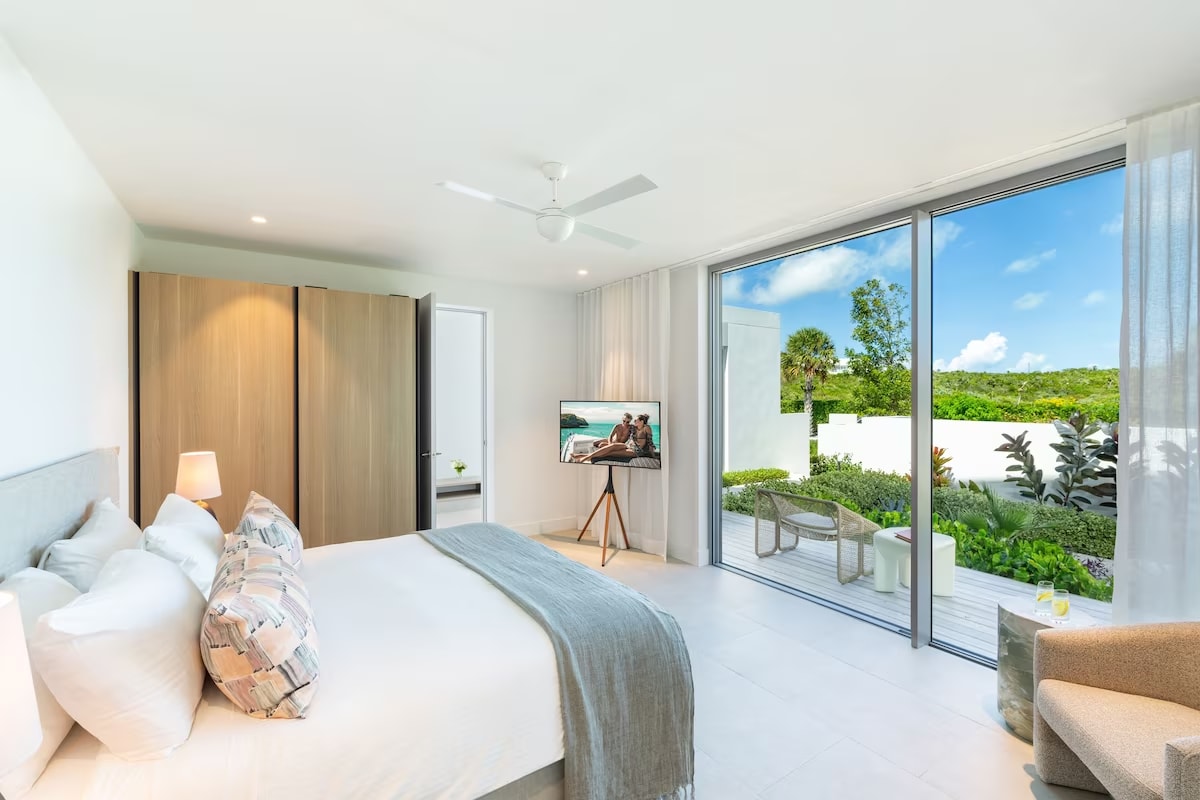 Long Bay | Beyond the Beach | Marine Adventures