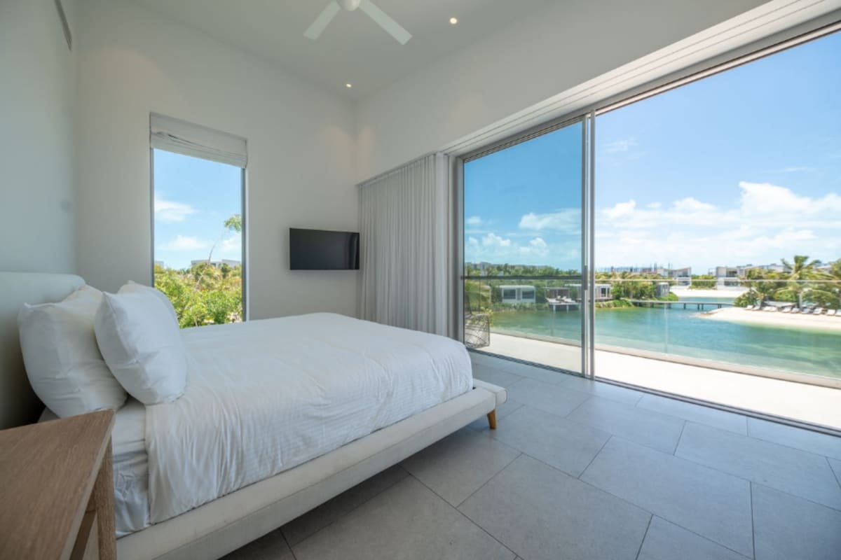 Beachfront Bliss w/Pool | Fun for All Ages