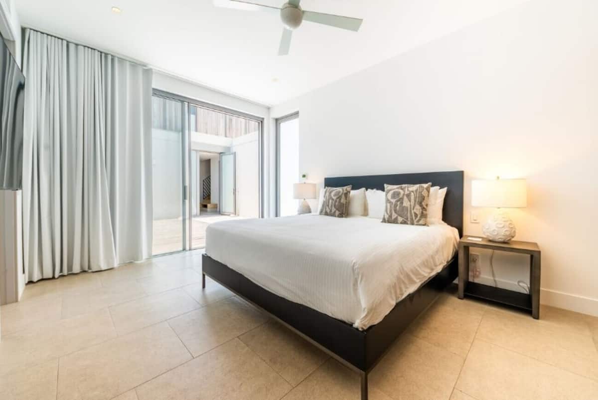 Beachfront Bliss w/Pool | Fun for All Ages