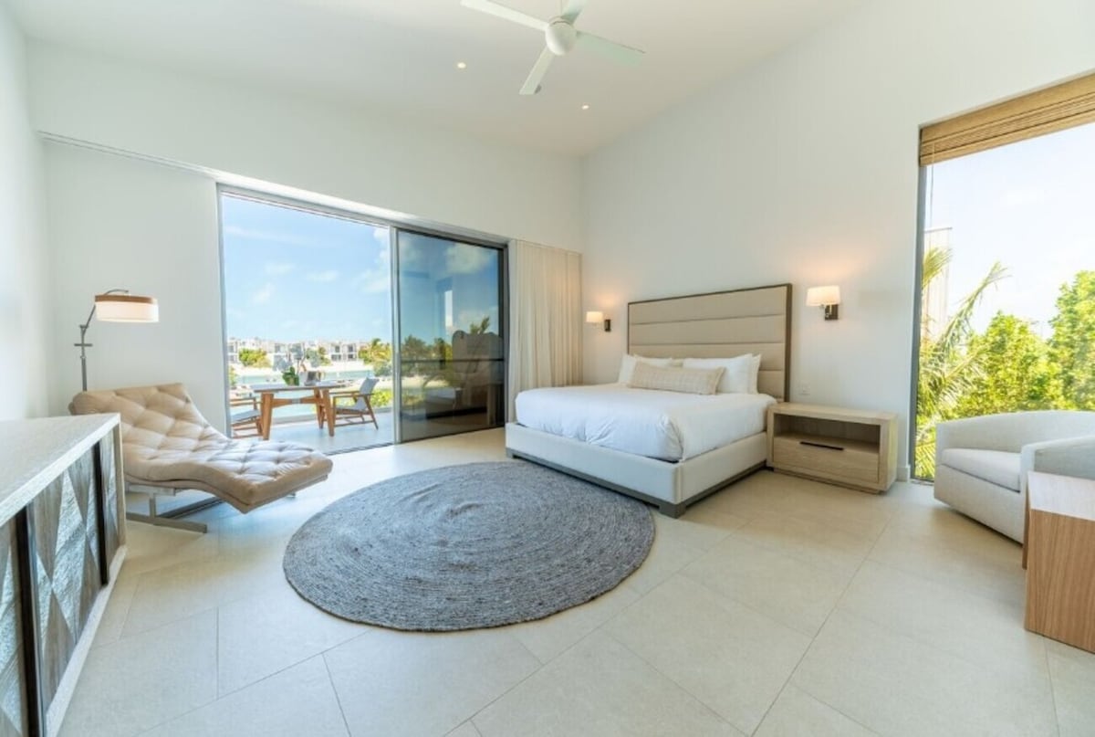 Relaxing Villa w/Pool | Serenity by the Sea