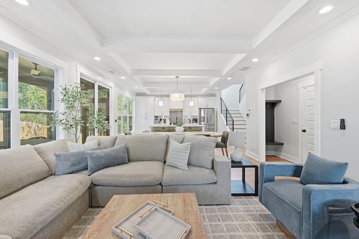 Modern Luxurious Woodland Retreat Near Atlanta - Decatur, GA