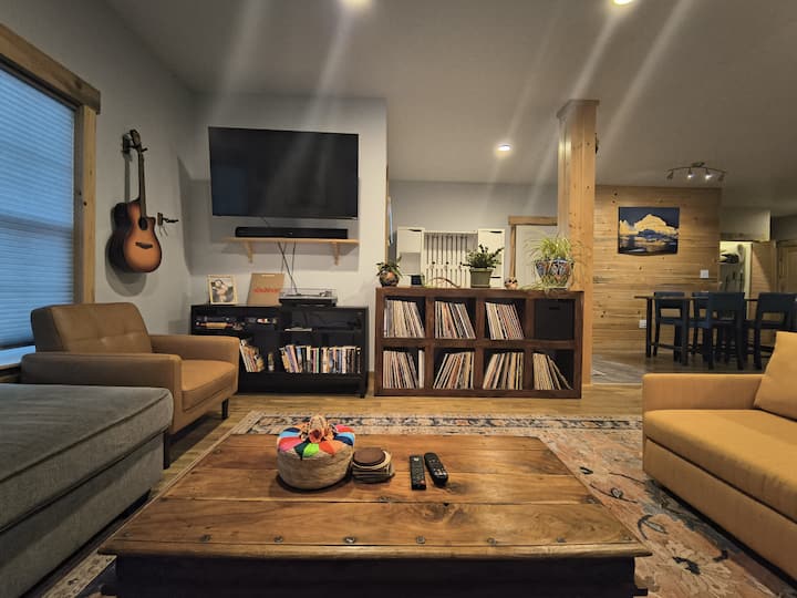 Uptown Basecamp | Hot Tub | Pet-friendly - Pagosa Springs, CO