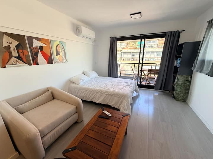 Kitnet de estúdio no 10º andar em Almagro