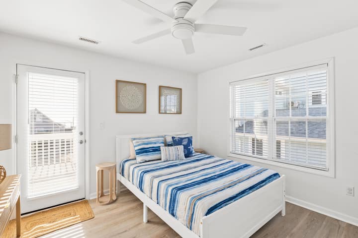 18 — საძინებელი 4 — მეორე სართული (საწოლი 152×203 სმ)