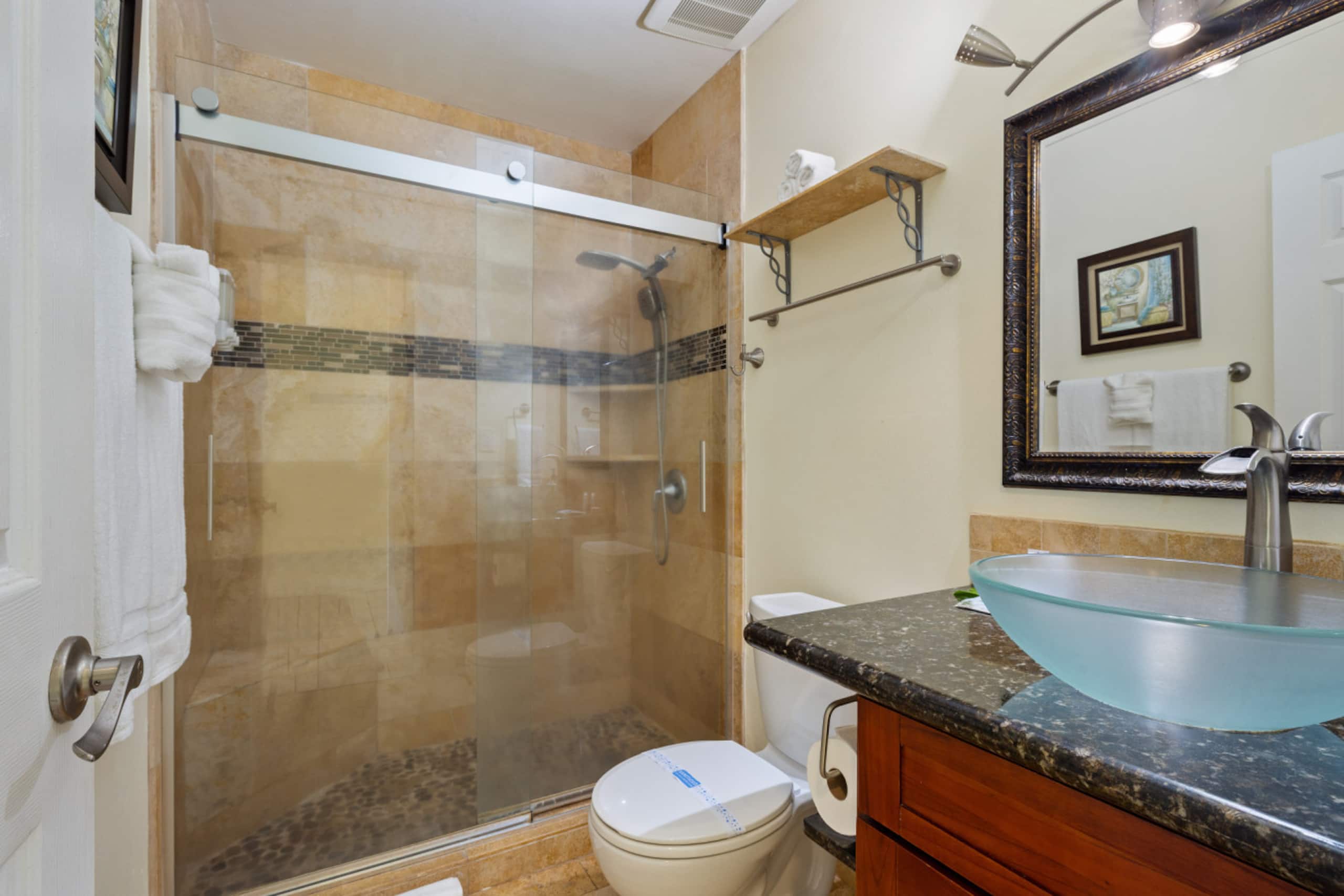Townhouse in Kawela Bay · ★4.76 · 1 bedroom · 2 beds · 1 private bath - Image 13