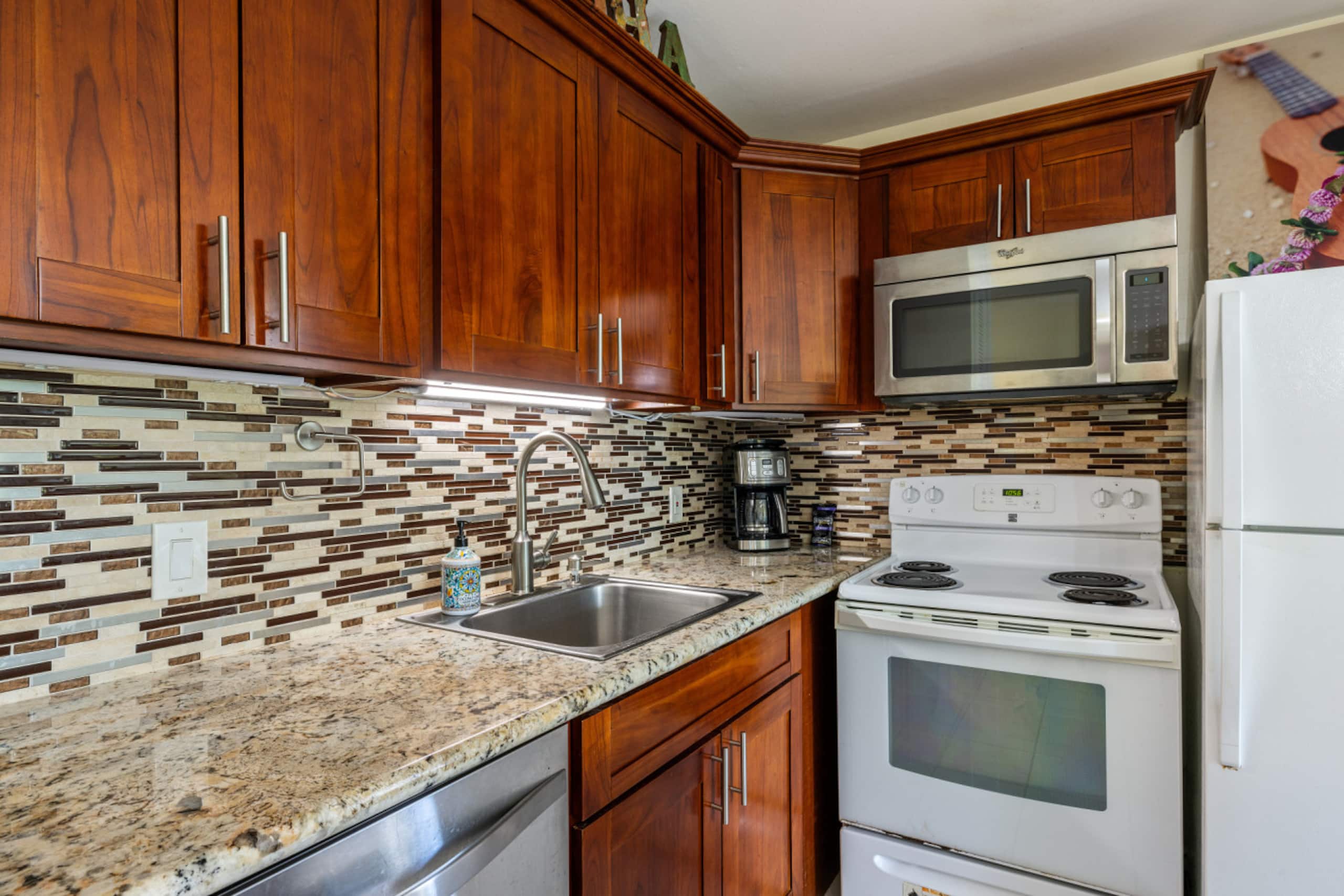 Townhouse in Kawela Bay · ★4.76 · 1 bedroom · 2 beds · 1 private bath - Image 24