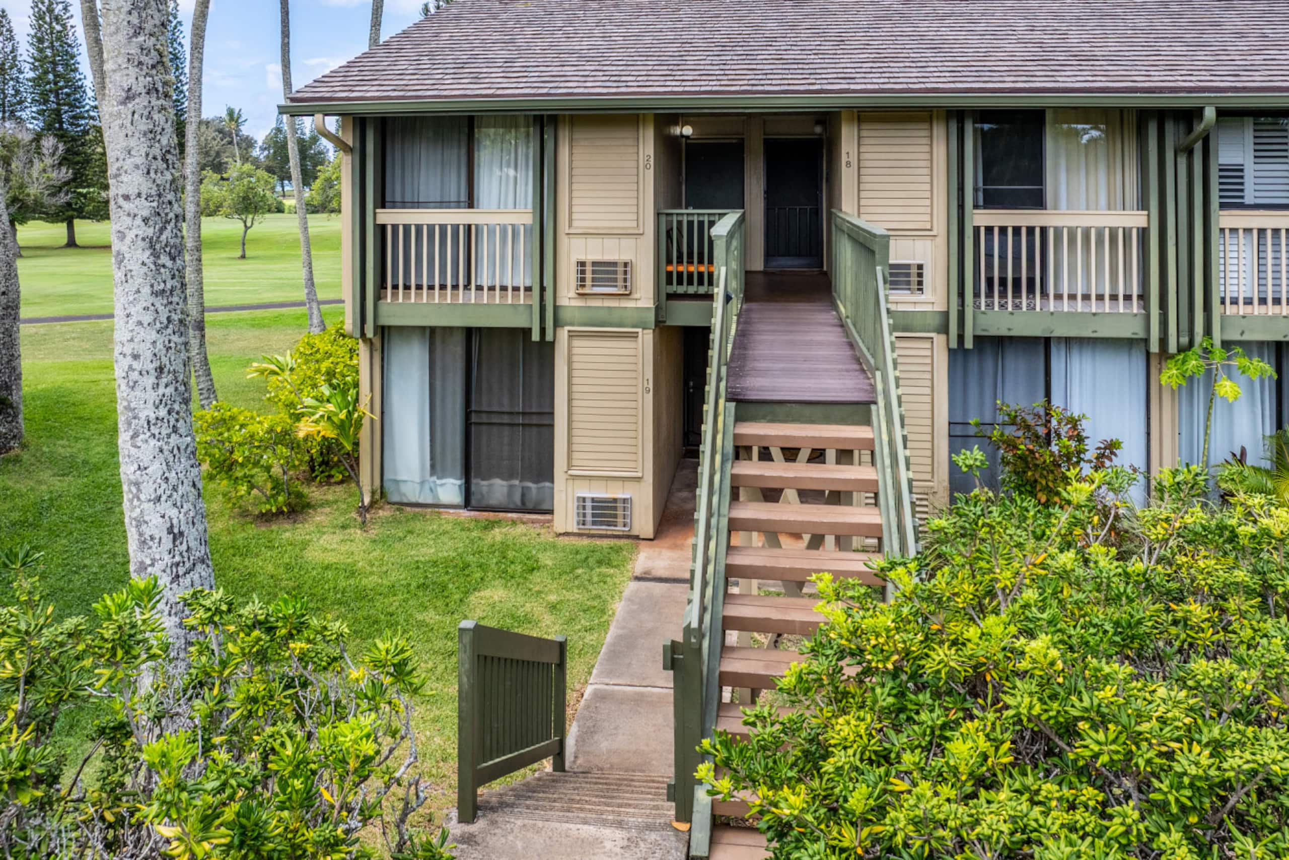 Townhouse in Kawela Bay · ★4.76 · 1 bedroom · 2 beds · 1 private bath - Image 25