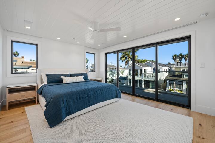 Luxury Family Escape | 3-Story Coastal Home