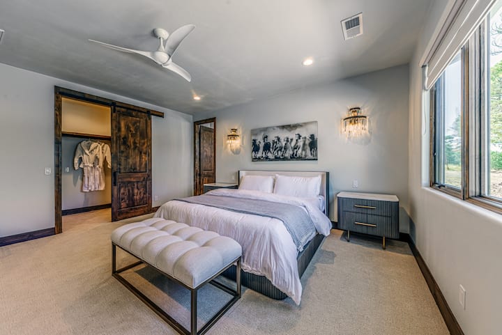240 Timberline Dr-11