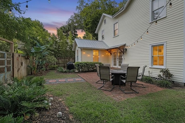 Secret Garden Hideaway L Walk To Dntn L Sleeps 8 - St. Augustine, FL