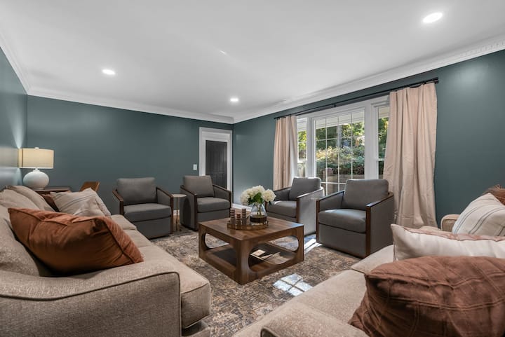 Spacious|close To Dt|5 Bdrm|4ba|petsok - Greenville, SC
