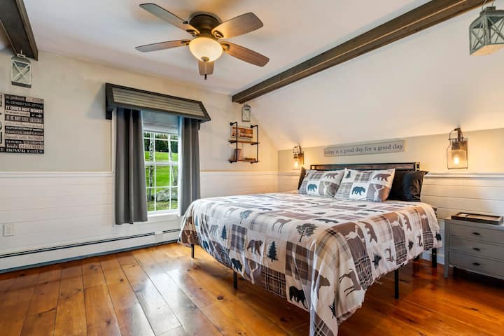 חדר שינה ראשי בקומה העליונה מס' 1 - קינג