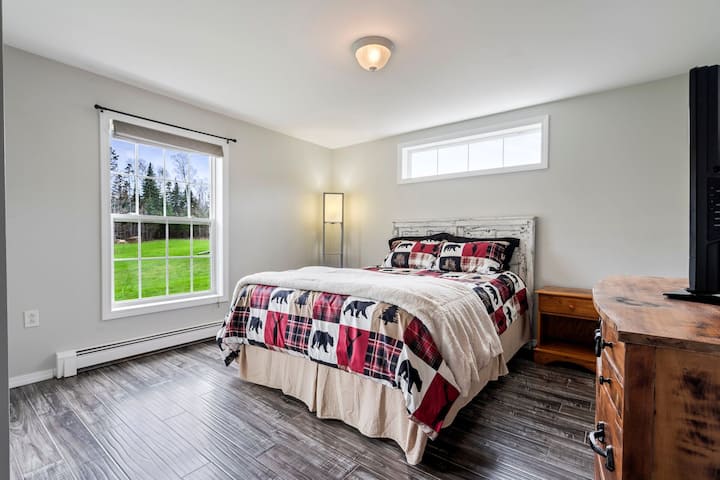 חדר שינה מס' 2 בקומה הראשית - קווין סייז