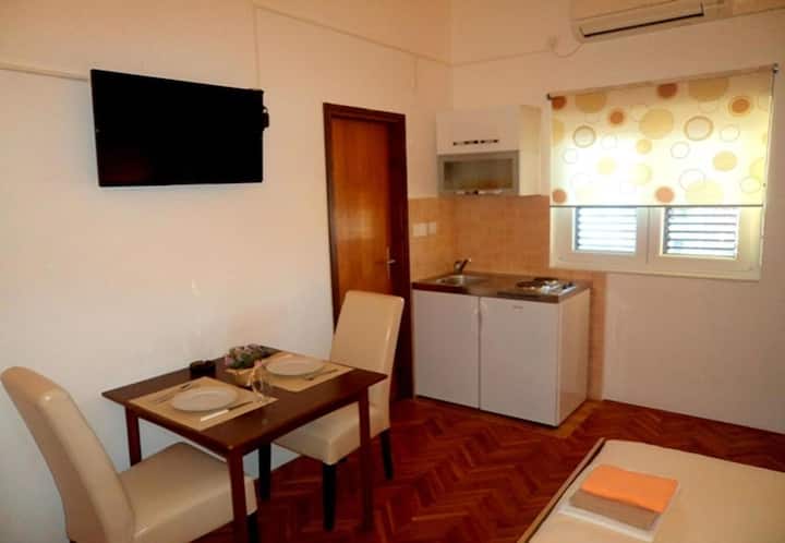 Appartement Ognjen (106331-a3) - Tisno