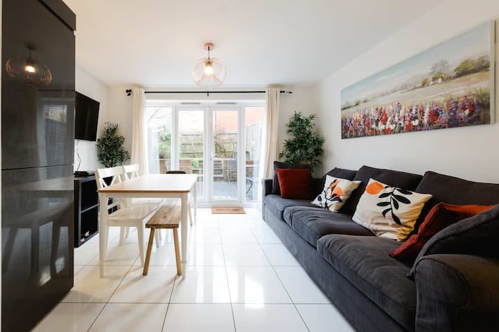 Sevastopol Four Bedroom House Near Gloucester Road - Brístol