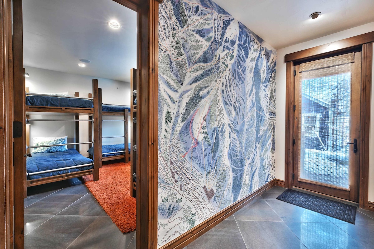 Mountain Mural outside of the bunk room. 