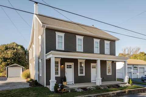Spacious 3BR home in Lebanon, PA for 8 guests.