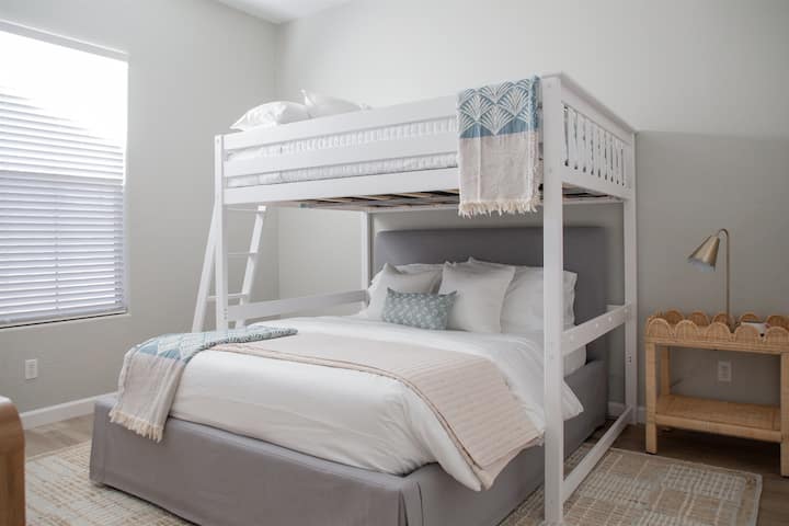 Kitanda Kamili juu ya Malkia