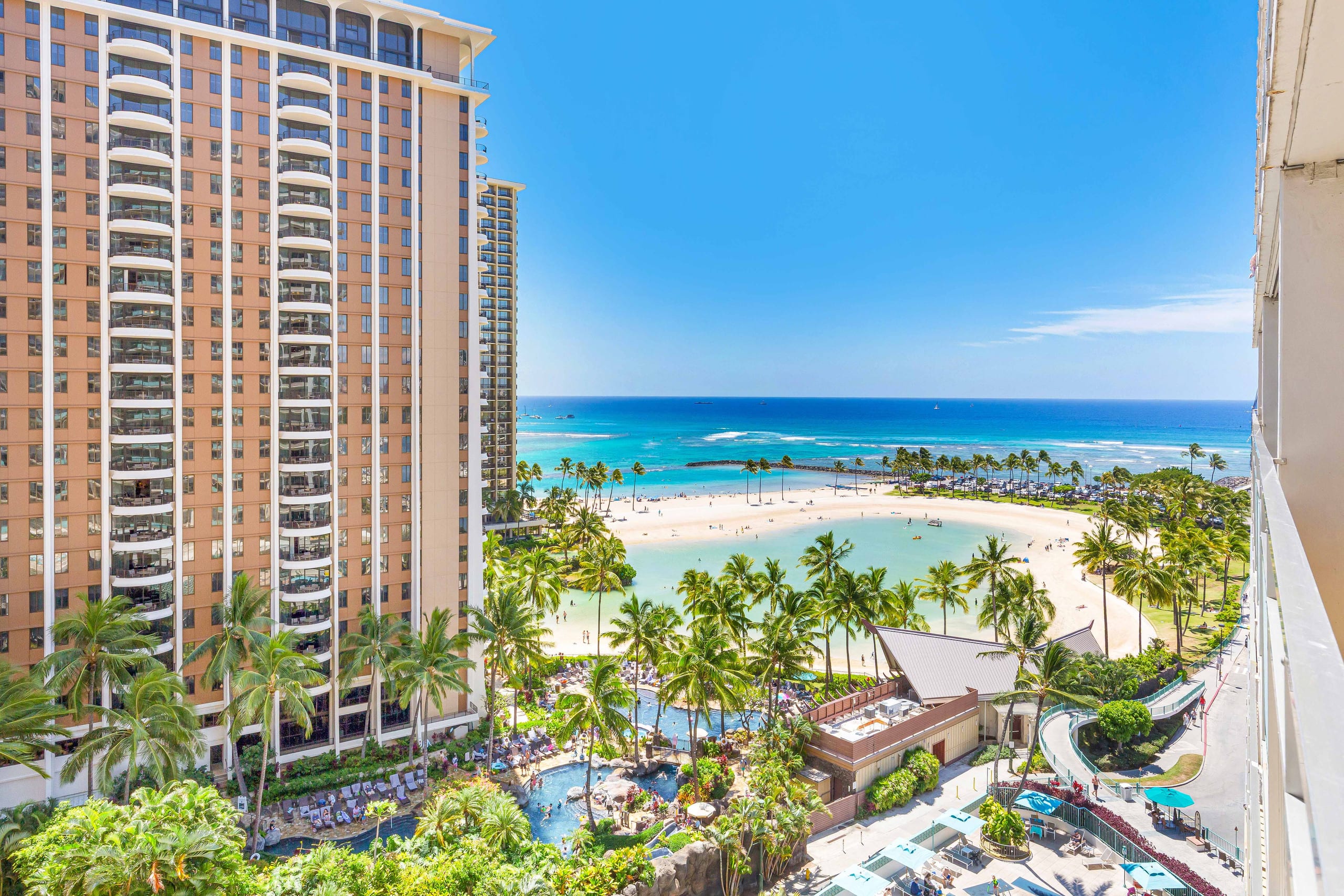 Condo in Honolulu · ★4.88 · 1 bedroom · 1 bed · 1 private bath - Image 34