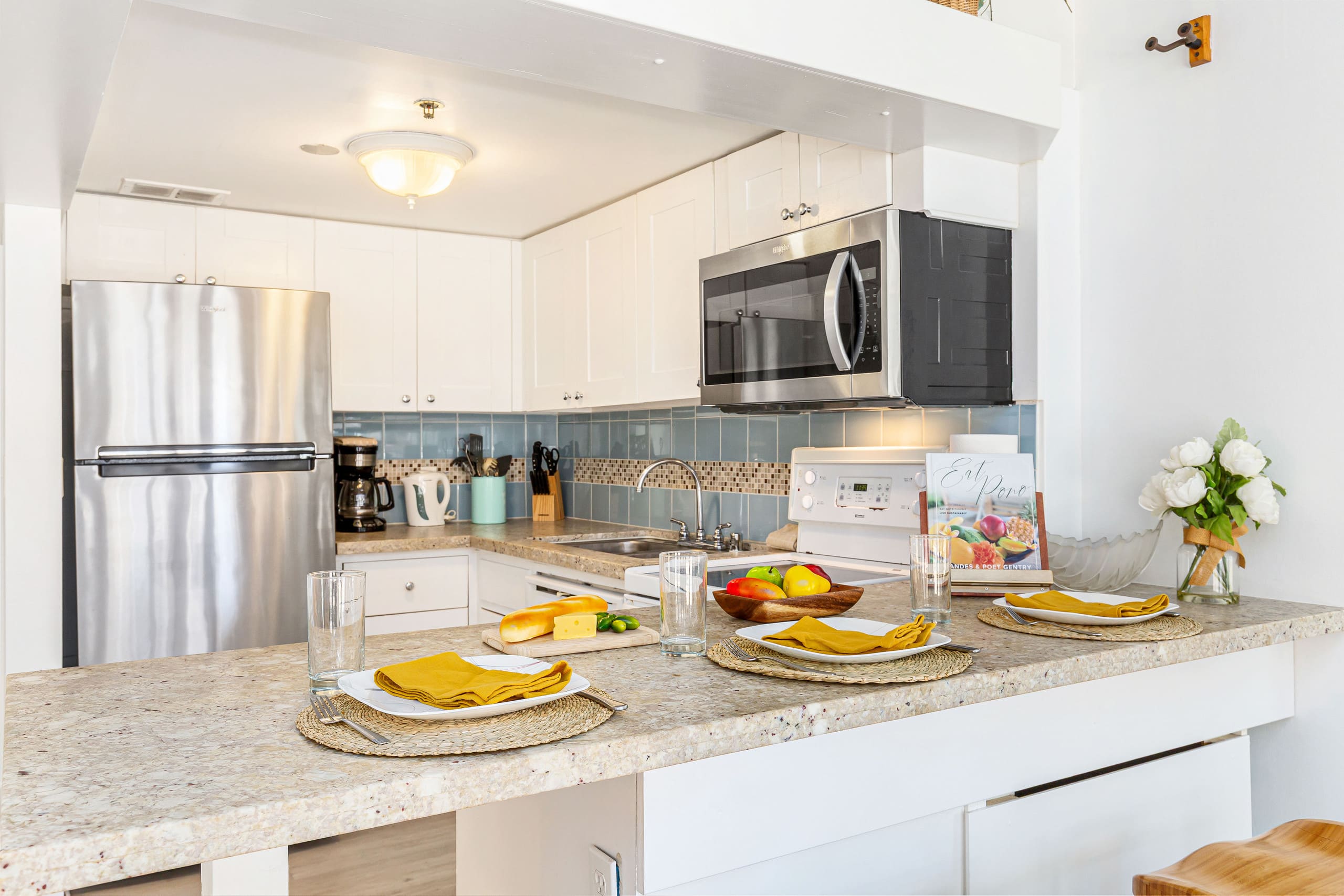 Condo in Honolulu · ★4.88 · 1 bedroom · 1 bed · 1 private bath - Image 18