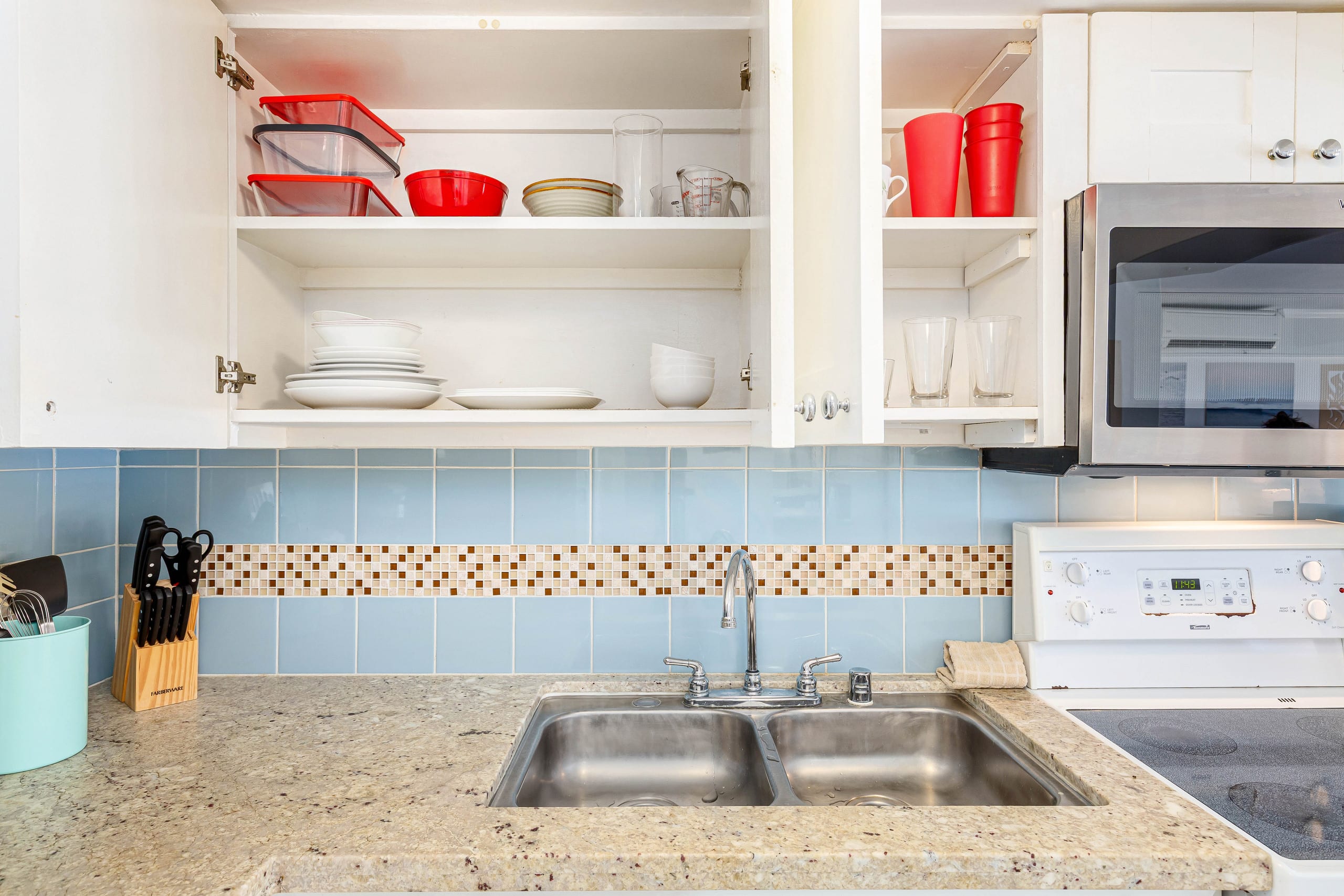 Condo in Honolulu · ★4.88 · 1 bedroom · 1 bed · 1 private bath - Image 12