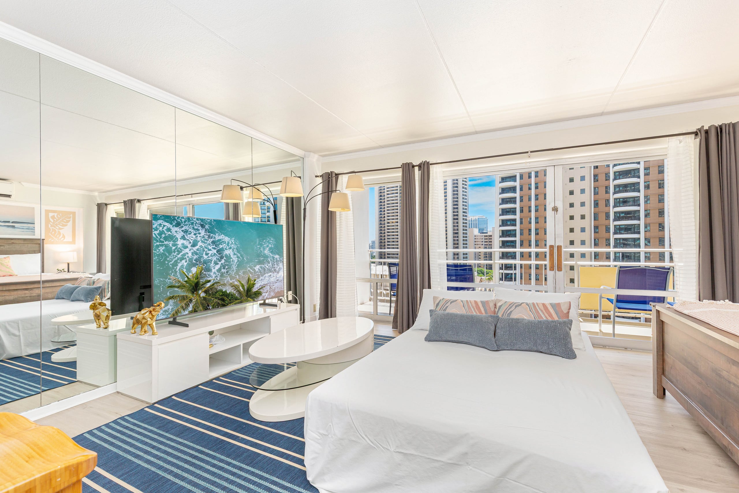 Condo in Honolulu · ★4.88 · 1 bedroom · 1 bed · 1 private bath - Image 7