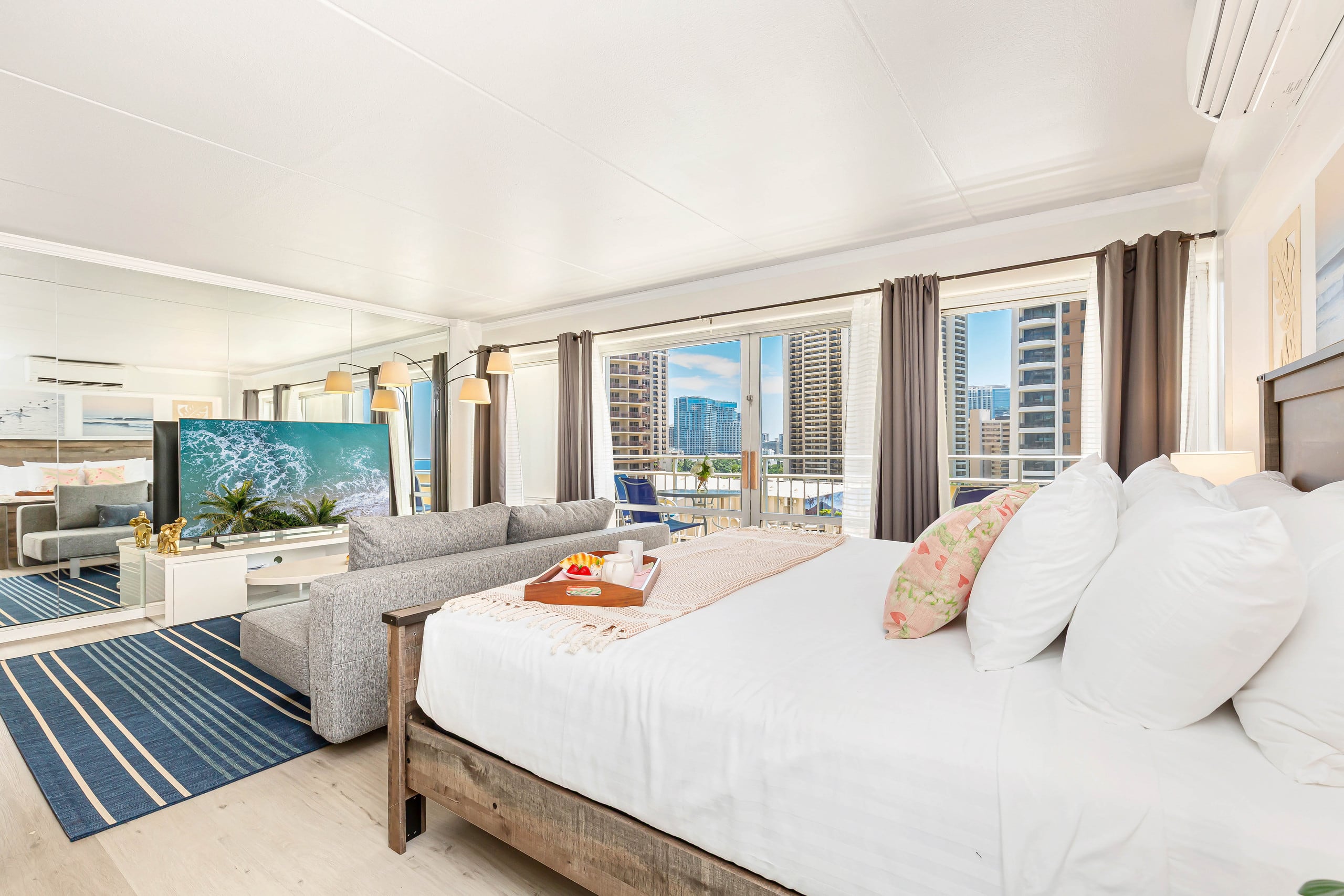 Condo in Honolulu · ★4.88 · 1 bedroom · 1 bed · 1 private bath - Image 20