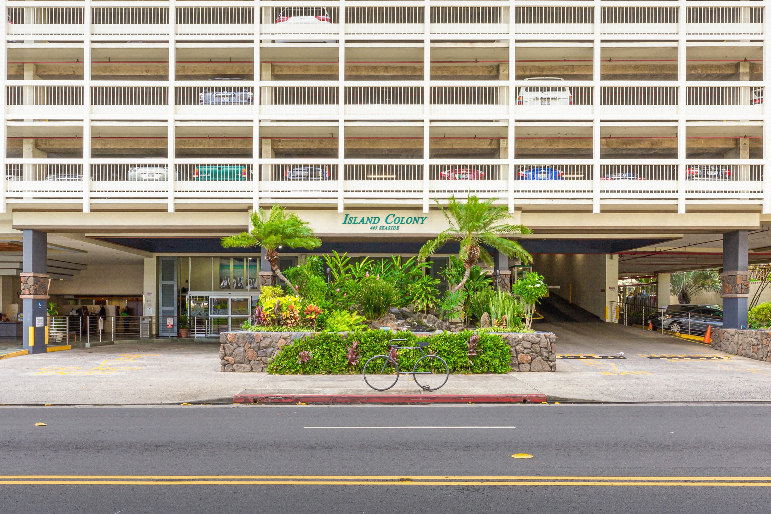 Condo in Honolulu · ★5.0 · 1 bedroom · 2 beds · 1 private bath - Image 30