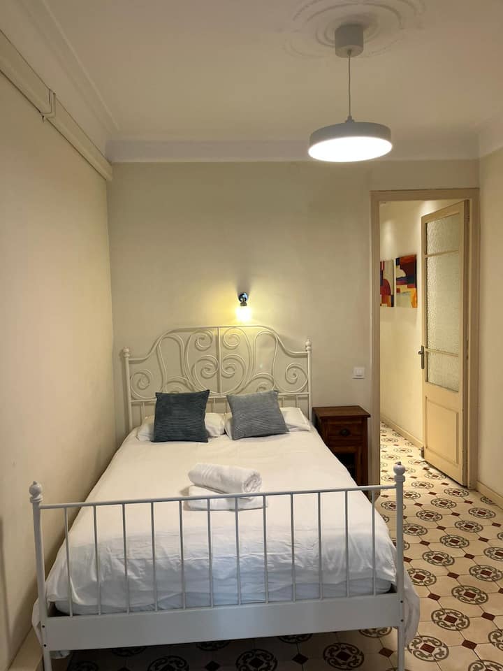 საძინებელი 1