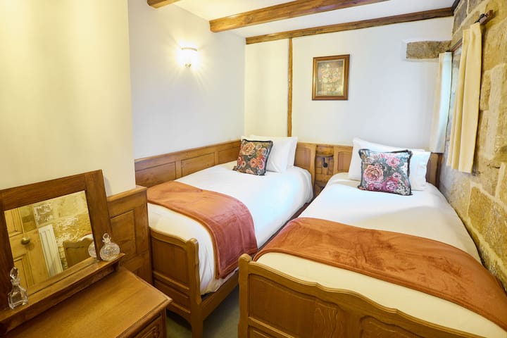 „სული“, უიტბი — მასპინძლობა და სტუმრობა