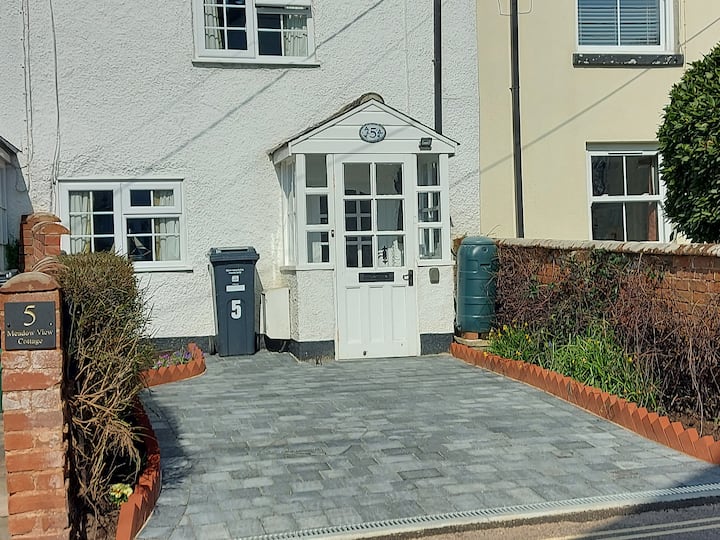 Meadow View Cottage - Dawlish