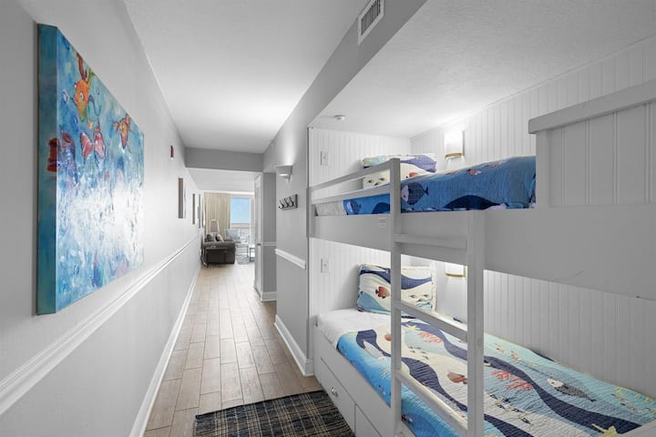 Vitanda vya bunk vilivyojengwa