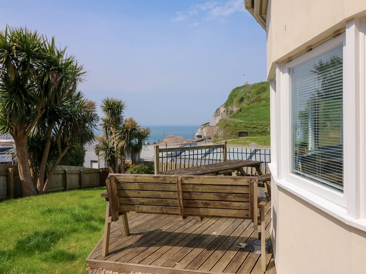 11 Cove View Apartments - Croyde